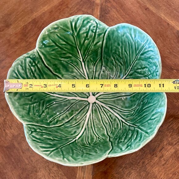 Bordallo Pinheiro Cabbage Green Tall Salad Bowl 11" - Picture 3 of 5